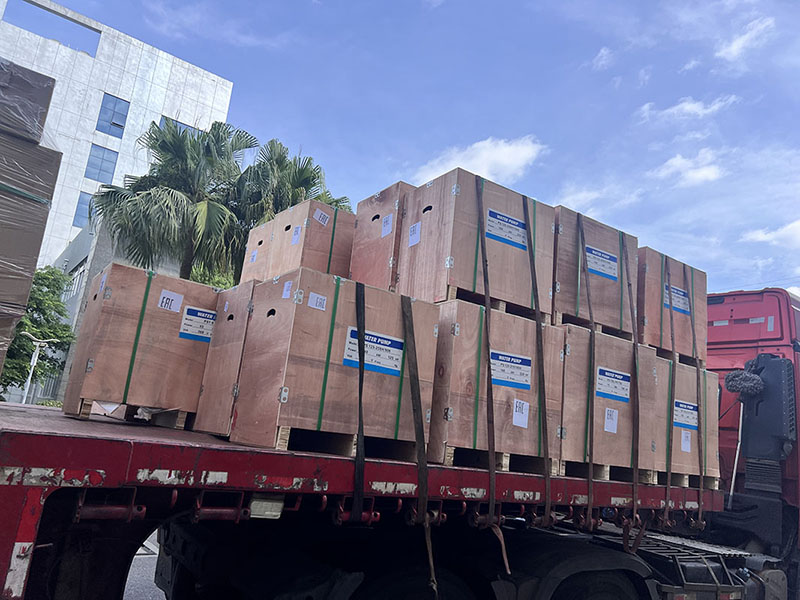 XKinkong aqua pumps et inverters exportata ad Russia